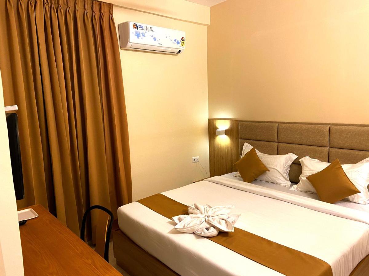 Tag Hotels Irugur Екстериор снимка