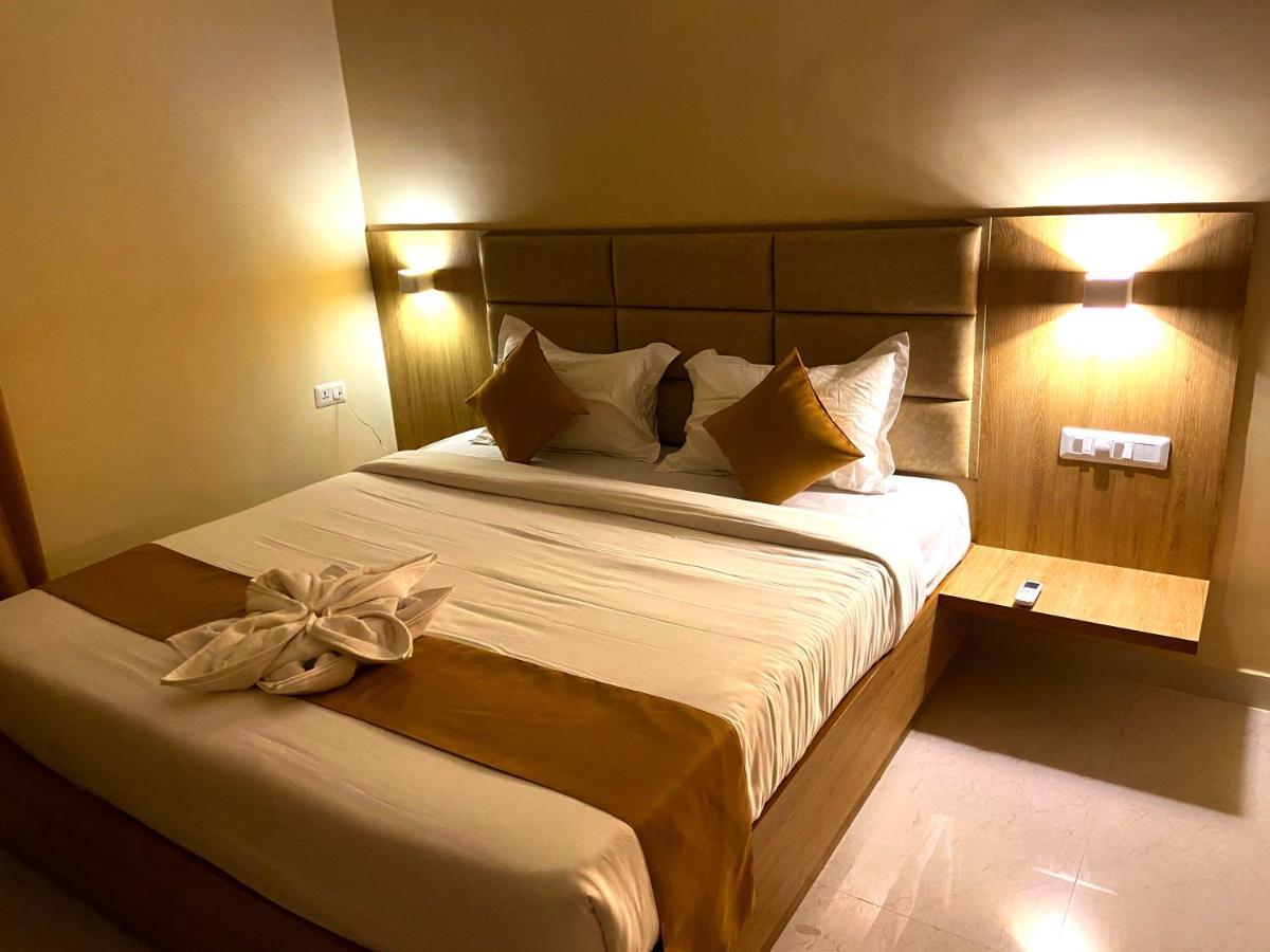 Tag Hotels Irugur Екстериор снимка