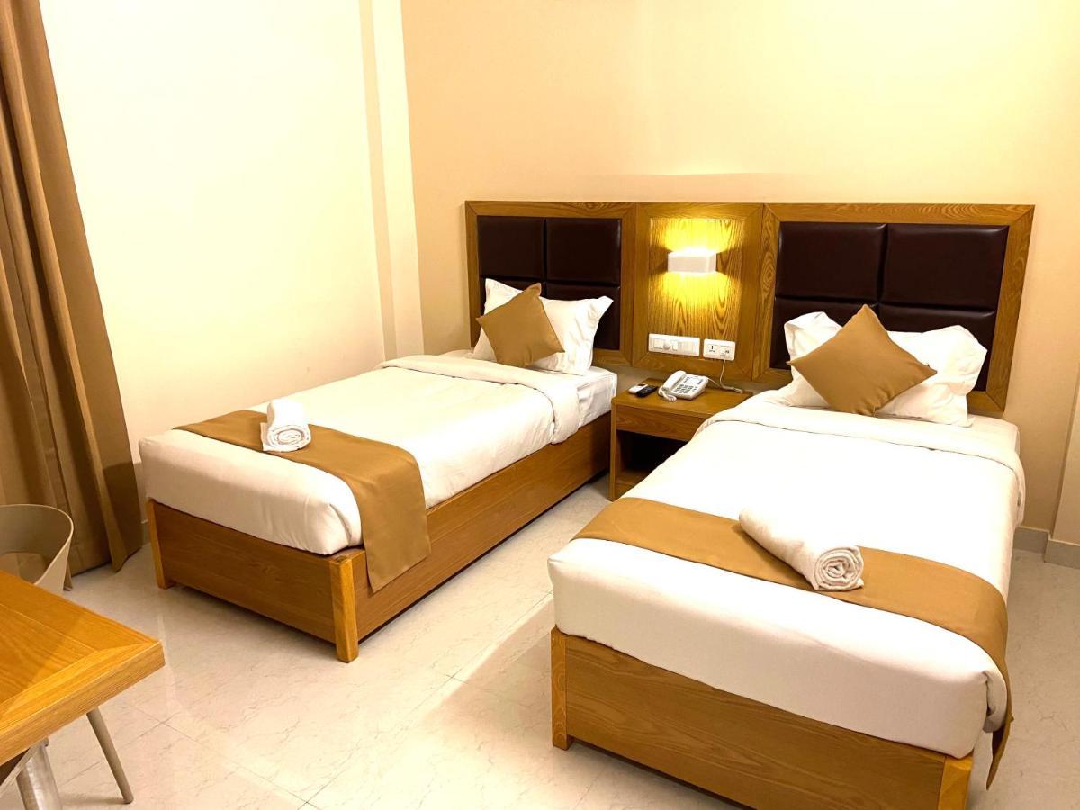 Tag Hotels Irugur Екстериор снимка