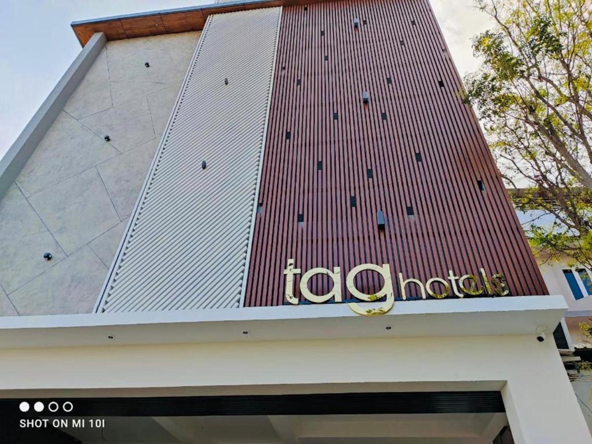 Tag Hotels Irugur Екстериор снимка