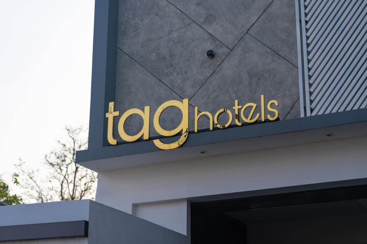 Tag Hotels Irugur Екстериор снимка