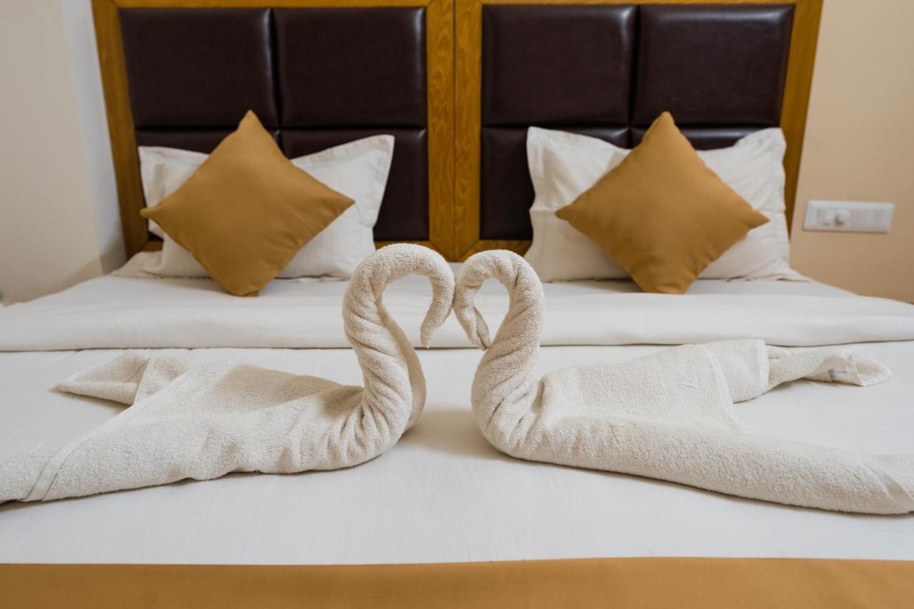 Tag Hotels Irugur Екстериор снимка